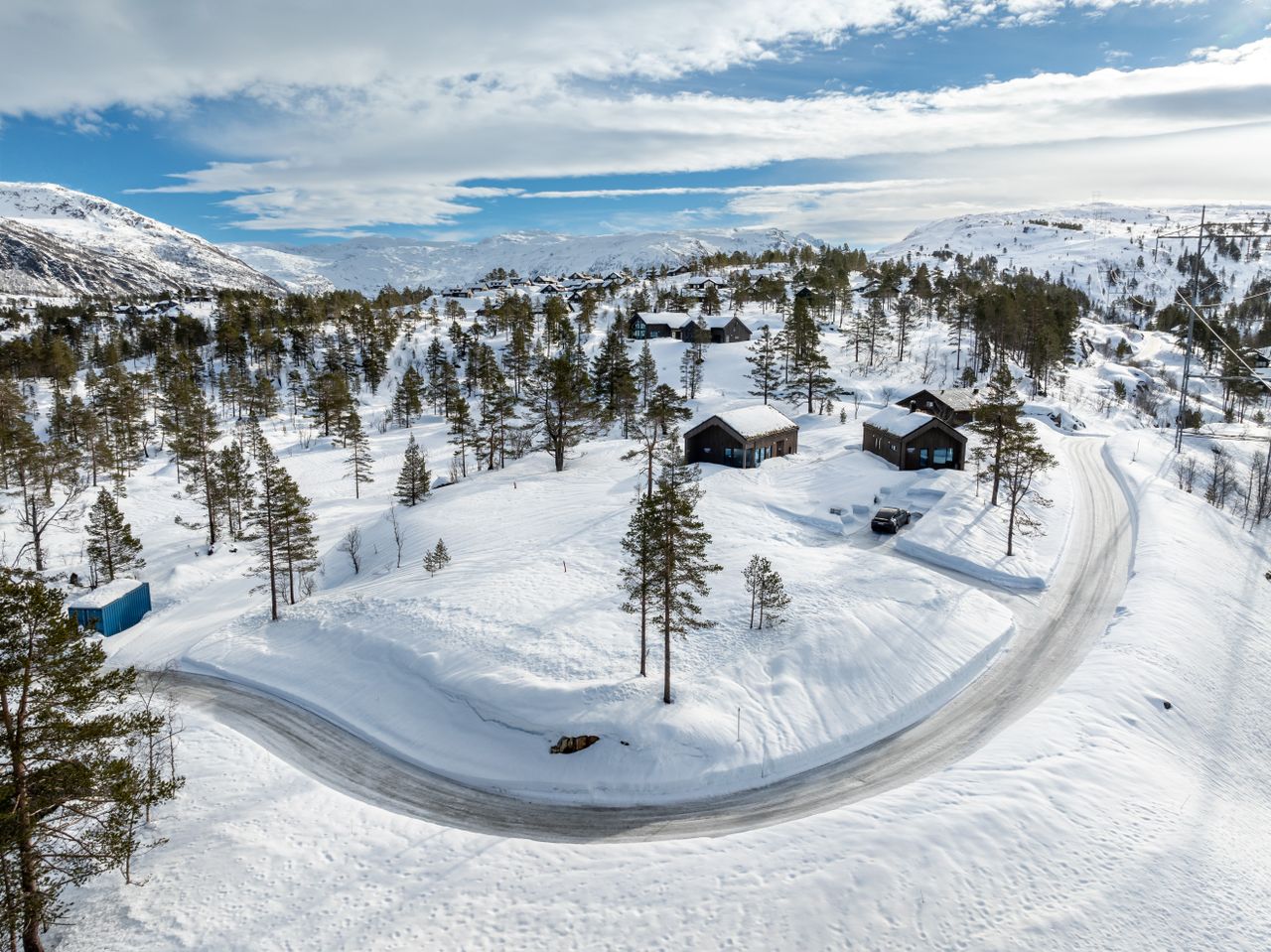 INNFLYTNINGSKLAR flott hytte med høy standard! Få meter fra skiløypa!