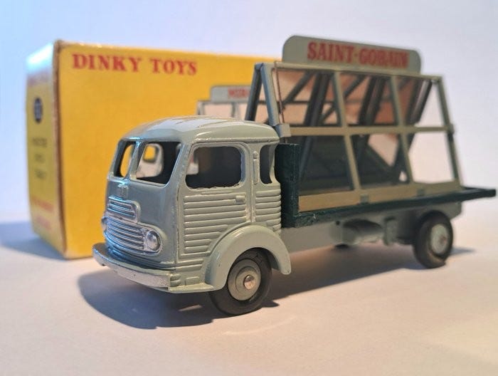 DINKY TOYS 33C CAMION SIMCA CARGO MIROITIER
