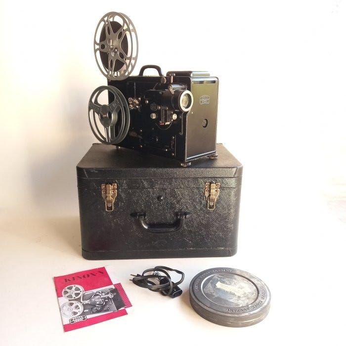 Projecteur Zeiss ZEISS Kinox N 375 16 mm complet très bon état