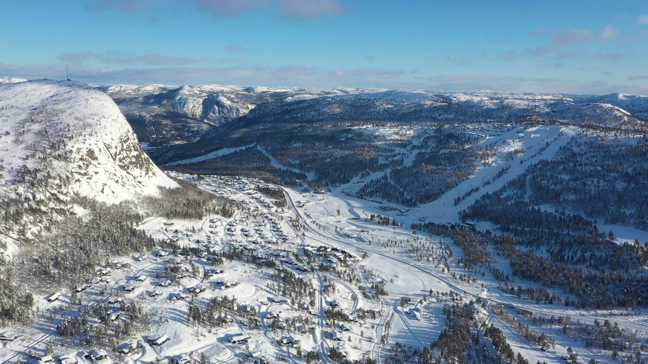 To nye, kjekke hytter med 3 soverom og god standard – planlagt på T62 Vardefjell Hyttefelt i Brokke!