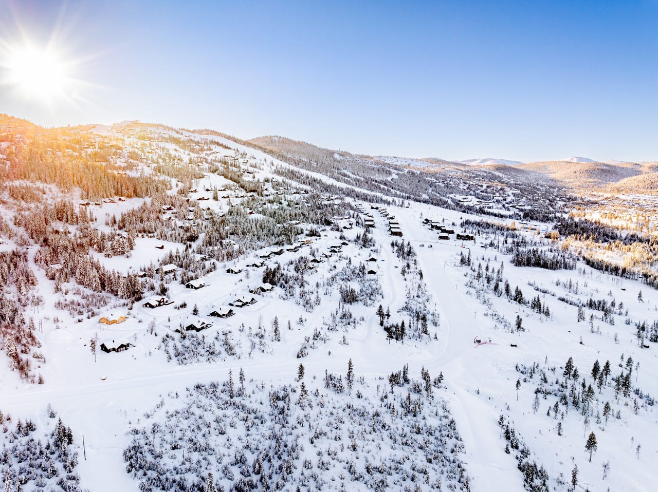 Nesfjellet – Stor og flott familiehytte – ski in/out – prosjektert på flott, vestvendt og solrik tomt – Heimdall 110!