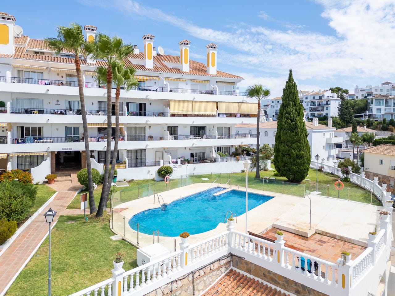 Ideell feriebolig eller investering i populære Riviera del Sol - 3 soveroms leilighet selges fullt møblert!! – bilde 1