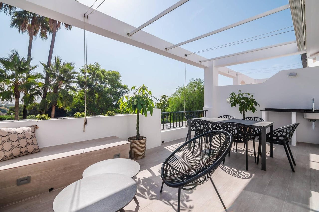 Elegant 3 soveroms leilighet på bakkeplan i La Quinta, Benahavís – bilde 1