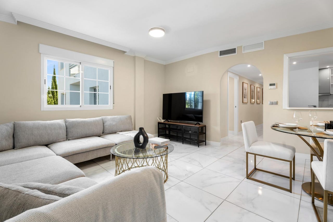 Elegant 2-soveroms leilighet med stor terrasse i hjertet av Nueva Andalucía - Gangavstand til Puerto Banús – bilde 1