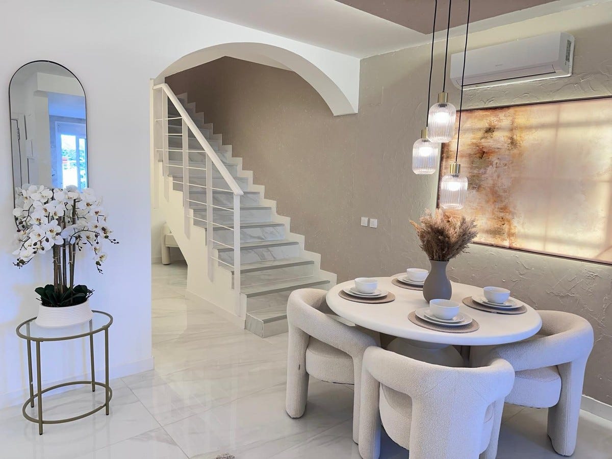 La Cala de Mijas · Eksklusiv totalrenovert duplex med hav- og fjellutsikt – gangavstand til alt i La Cala de Mijas – bilde 1