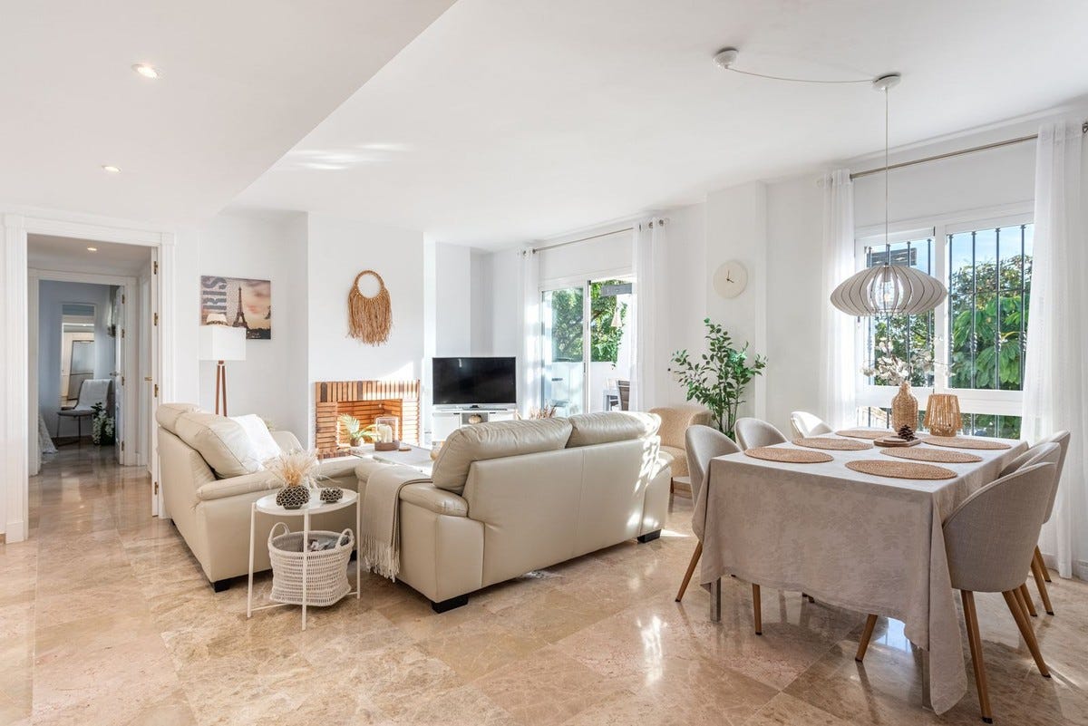Nueva Andalucia - Totalrenovert duplex i ettertraktede Los Naranjos de Marbella – bilde 1