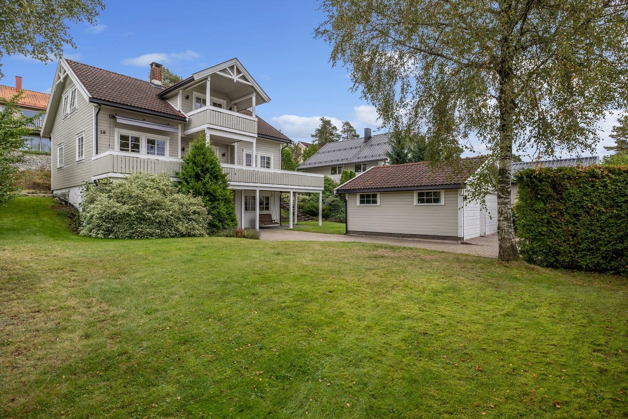 Blåveislia 18, Son - enebolig på 242m² fra 2000 | Visning.ai