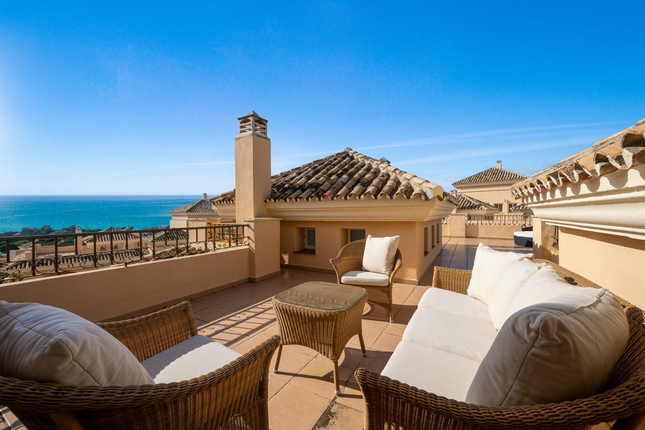 Marbella - Luksuriøs toppleilighet i Elviria - Enorme terrasser, privat heis og fantastisk havutsikt – bilde 1