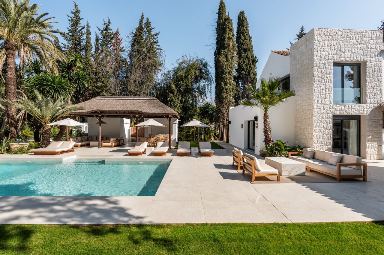 Marbella - Eksklusiv 5-soveroms villa i Las Brisas - Moderne eleganse i hjertet av Golf Valley – bilde 1