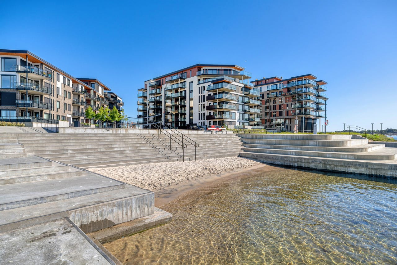 Uteområde med sandstrand