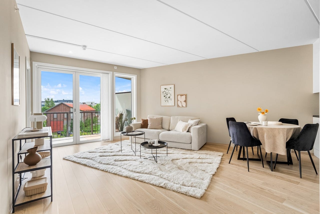 Lys og moderne 2-roms m/herlig balkong på 9 m²! Garasjeplass m/lader. Heis. Kun TG1. Skjermet og populær beliggenhet!