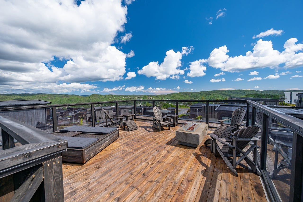 Utvendig trapp til øverste takterrasse