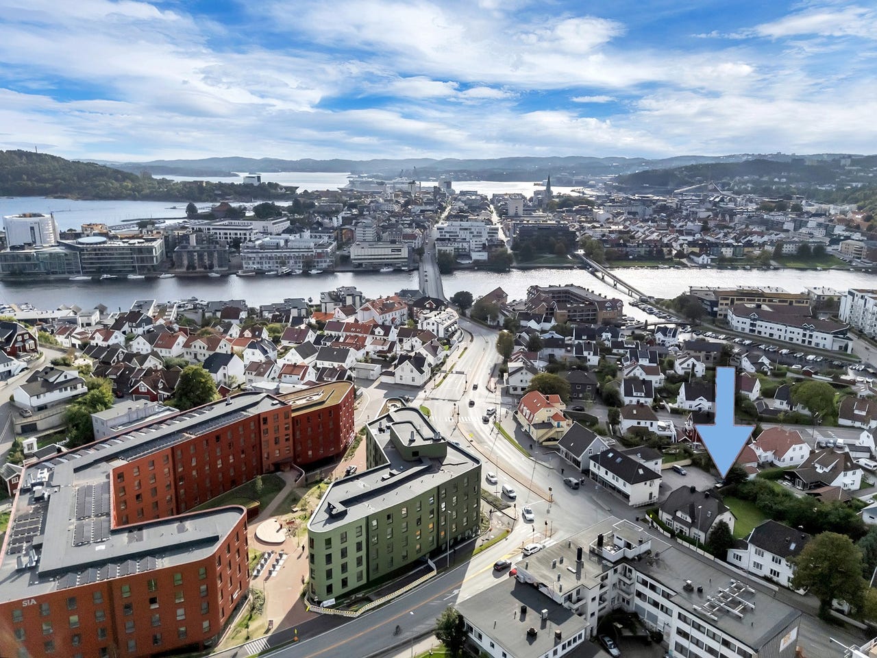 Særdeles sentral beliggenhet i den attraktive aksen mellom UiA og Kvadraturen.