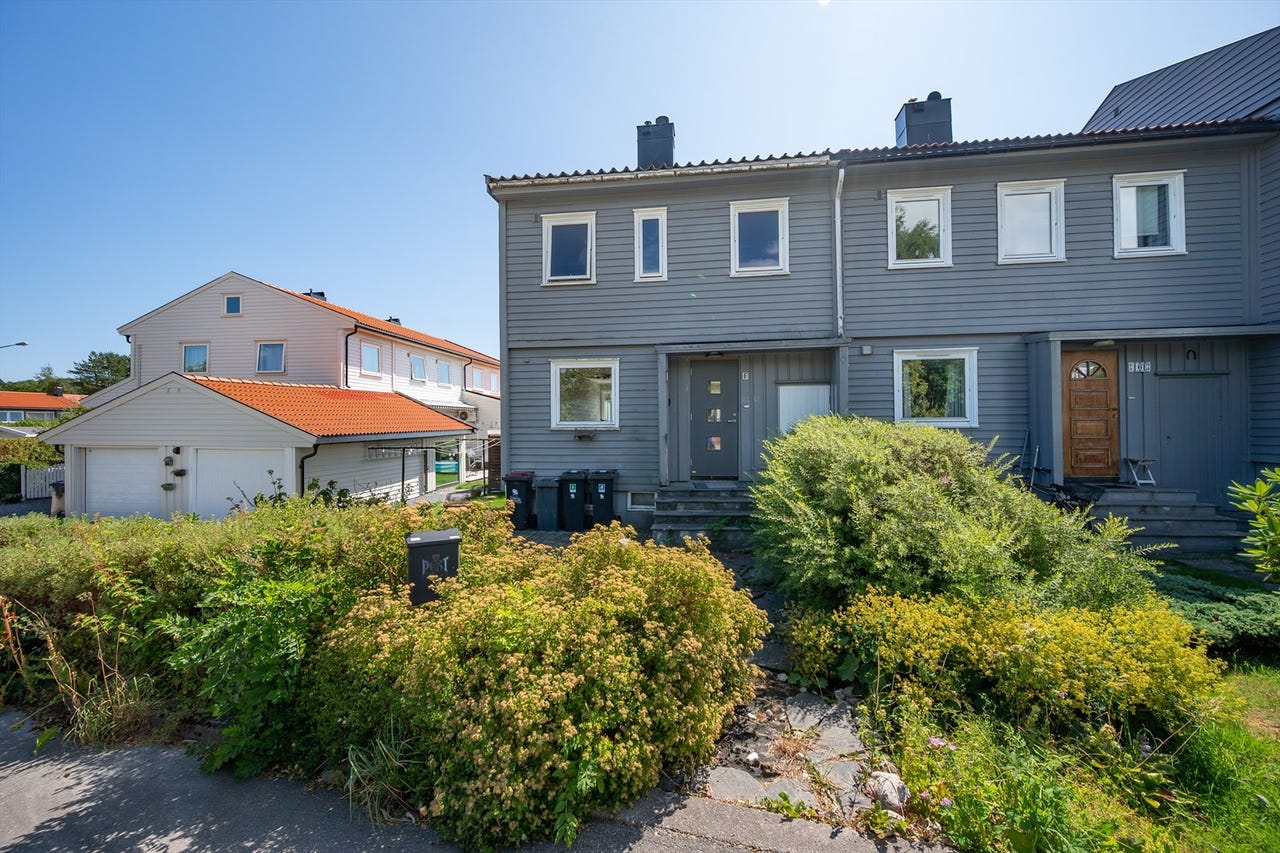 Tilnærmet flat endetomt på 175.5 kvm