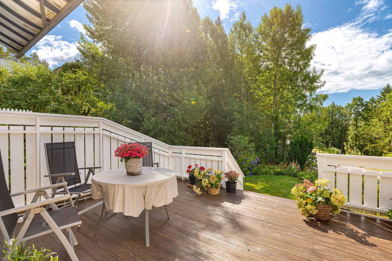 Terrasse ut fra stuen