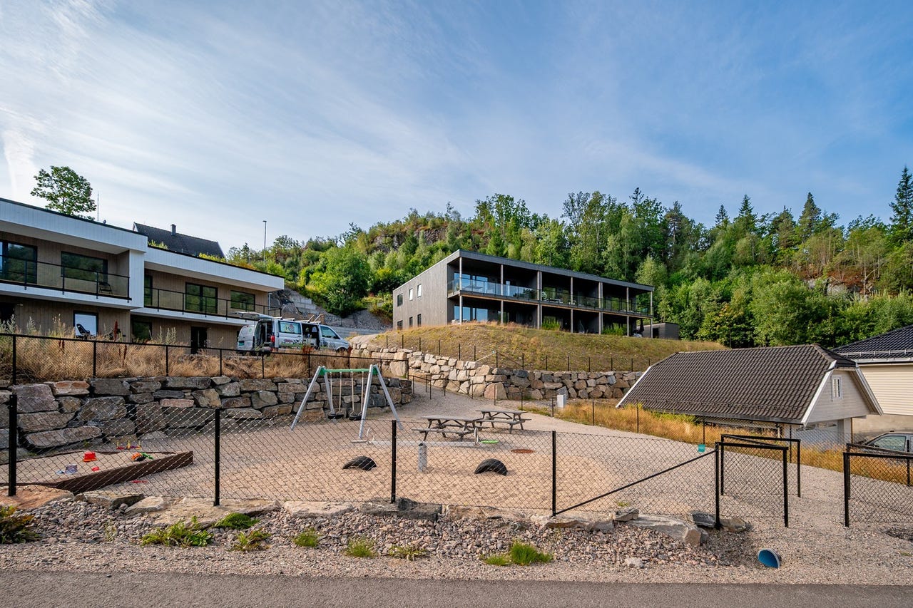 Ny lekepark på nabotomt