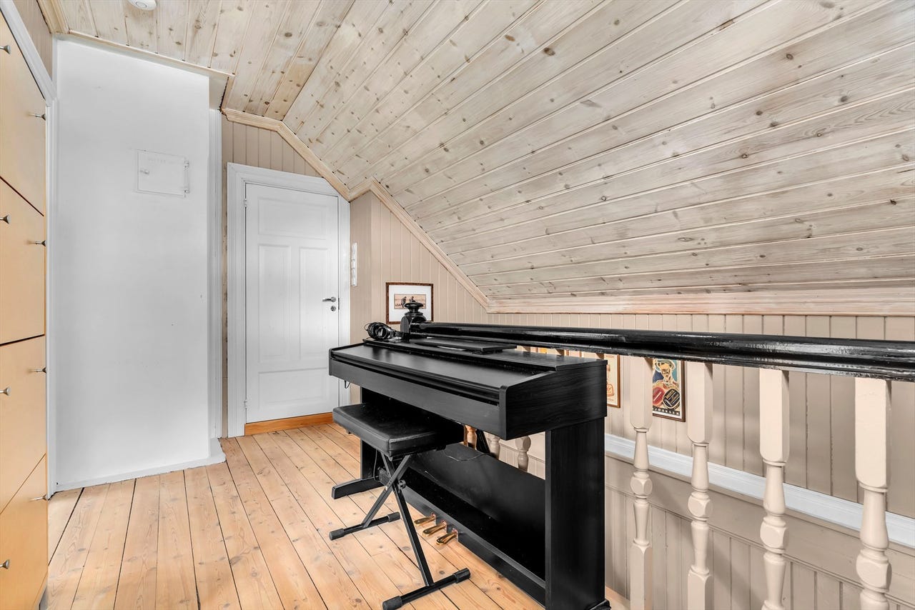 Loftsgang har originale, slipte tregulv
