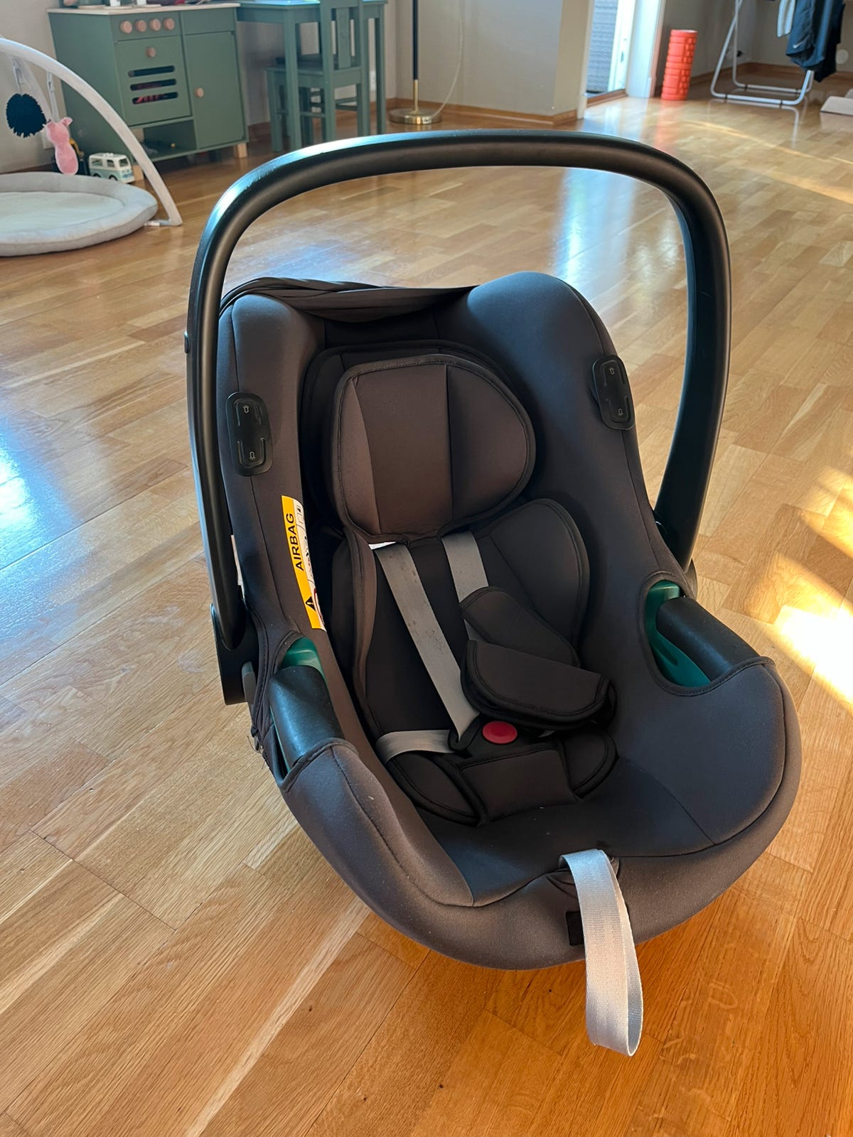 Britax Römer bilsete 2023 fra 0-9kg | FINN-torget