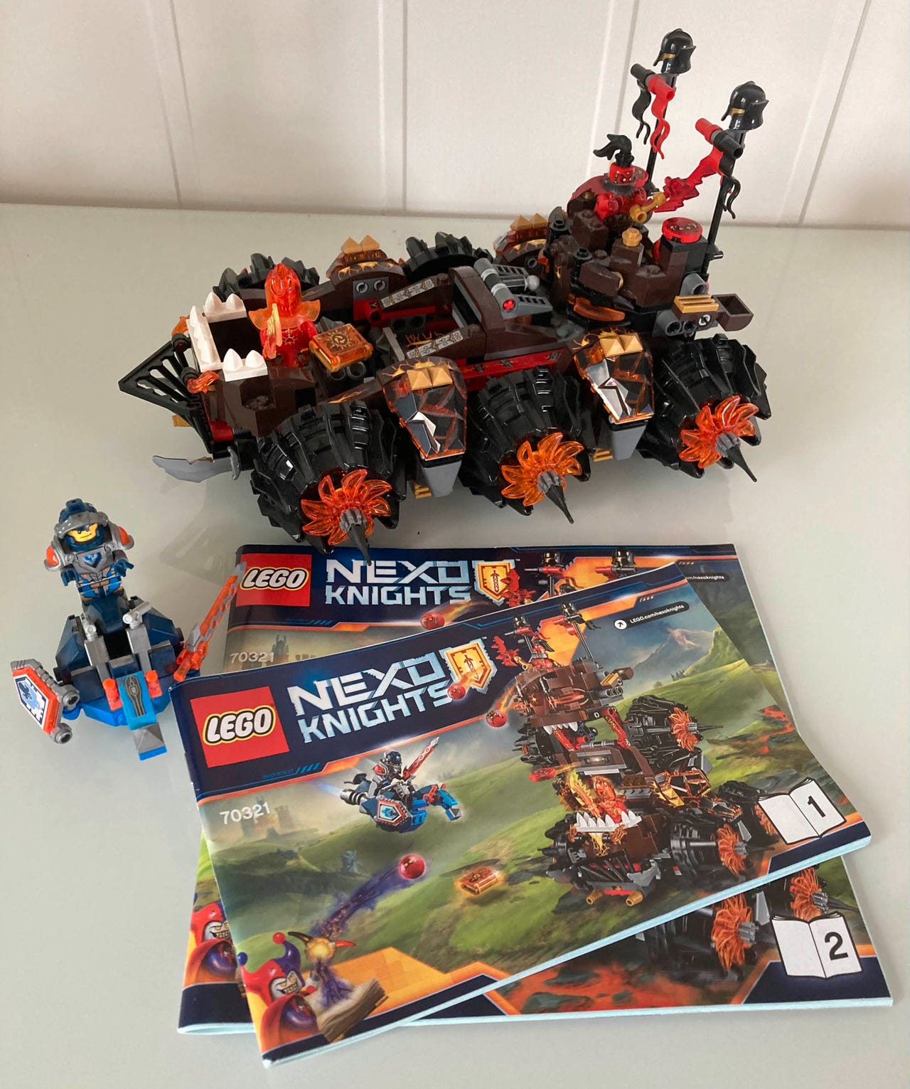 Lego Nexo Knights 70321 General Magmar's Siege Machine of Doom - Main Image