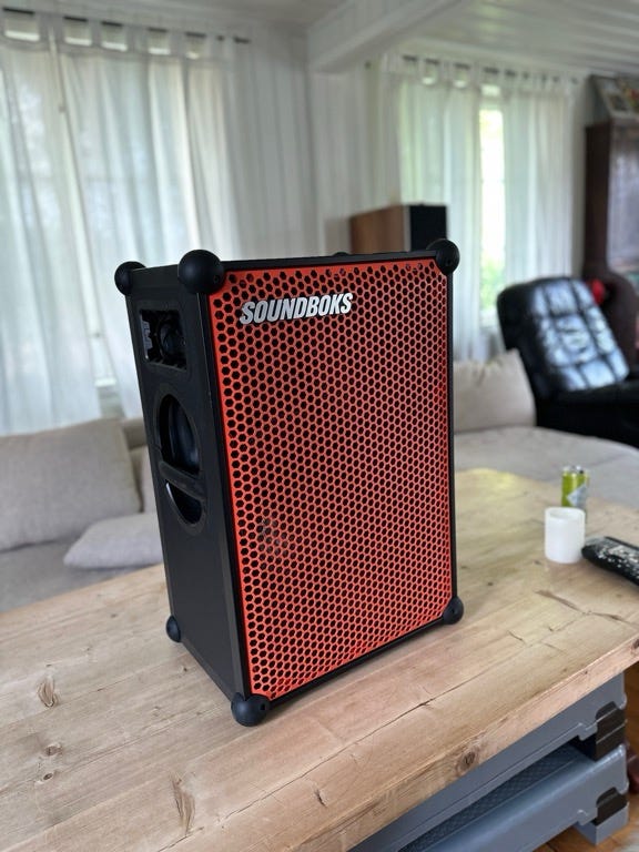 SoundBoks 3 med Ryggsekk og lader 🔌 (Nytt batteri) | FINN-torget