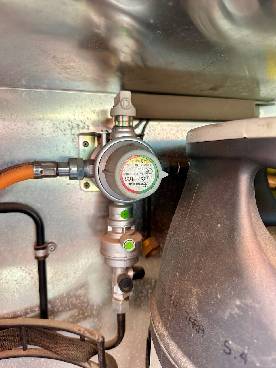 351a5545-0905-4111-acf8-e98b951304d0