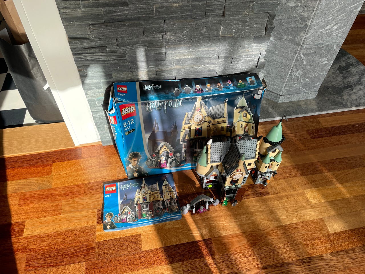 Lego 4757 Hogwarts Castle {2nd edition} fra 2004 FINN-torget