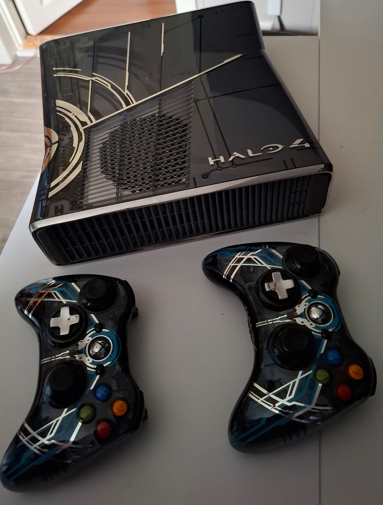 Halo 4 Edition Limitée Collector - Xbox 360 - Neuf Sous Blister VF + 2 T-shirts