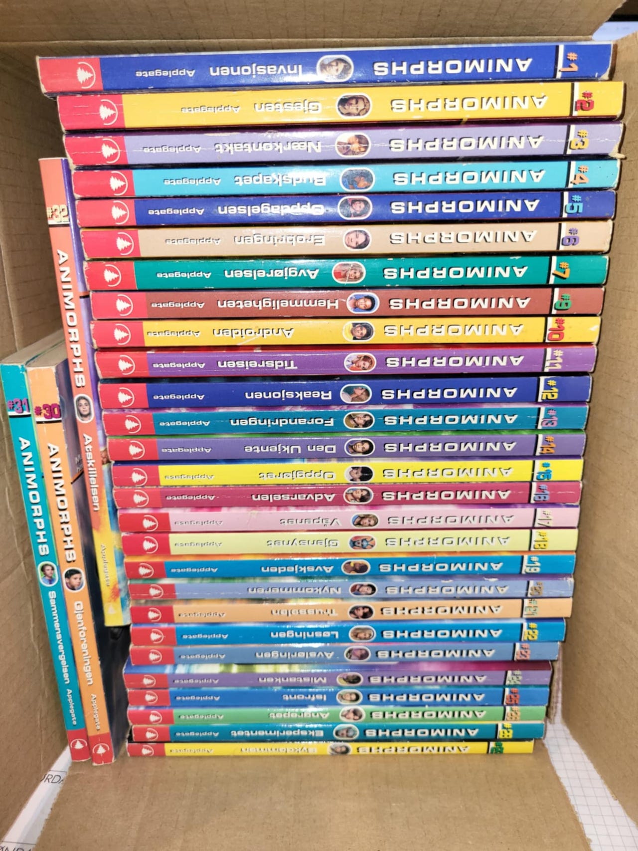 Animorphs bøker 1 - 32 (liste i annonsen) K. A. Applegate kr 40 pr. stk ...
