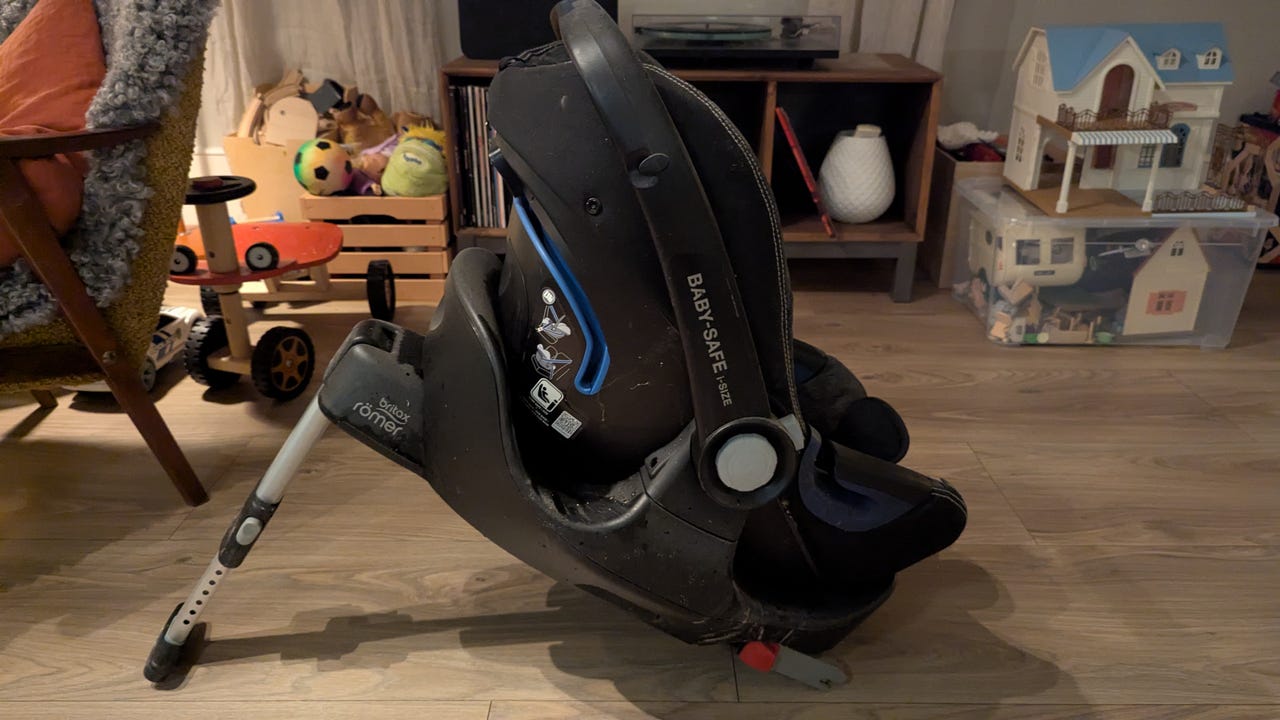 Britax Römer BABY-SAFE i-size bilsete til baby selges billig | FINN-torget