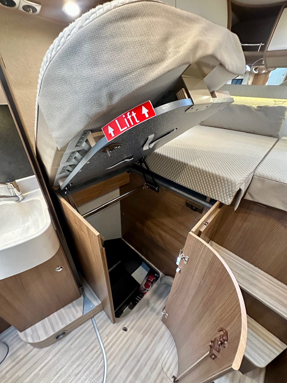 3953fdd5-8098-468c-9520-1c63774216a5