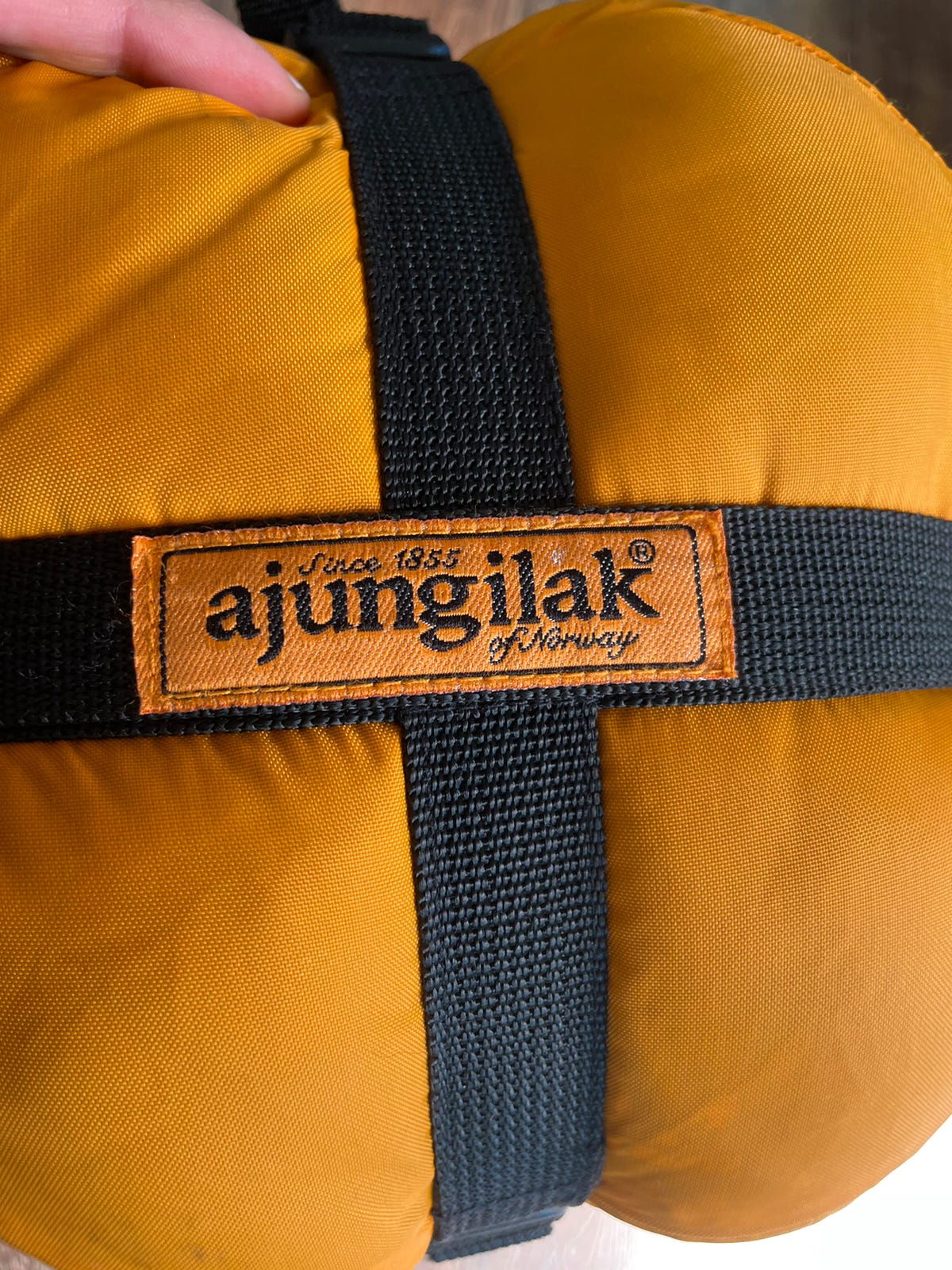 Soveposer MAMMUT - Ajungilak Kompakt Winter 195cm | FINN-torget