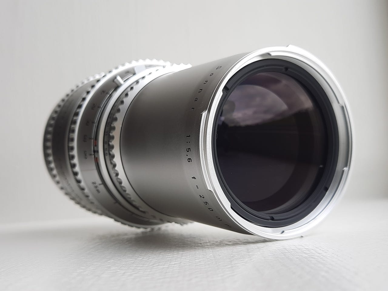 Objectif Hasselblad Carl Zeiss Sonnar C 5,6/250 Chrome – Télé 250mm F/5.6, Monture V