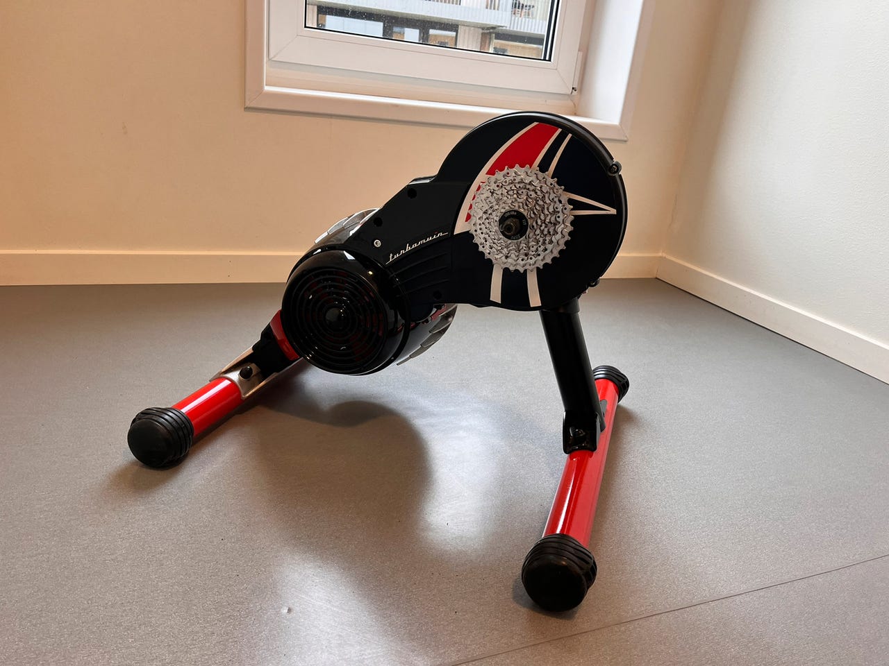 Elite Turbo Muin Smart B+ | FINN-torget