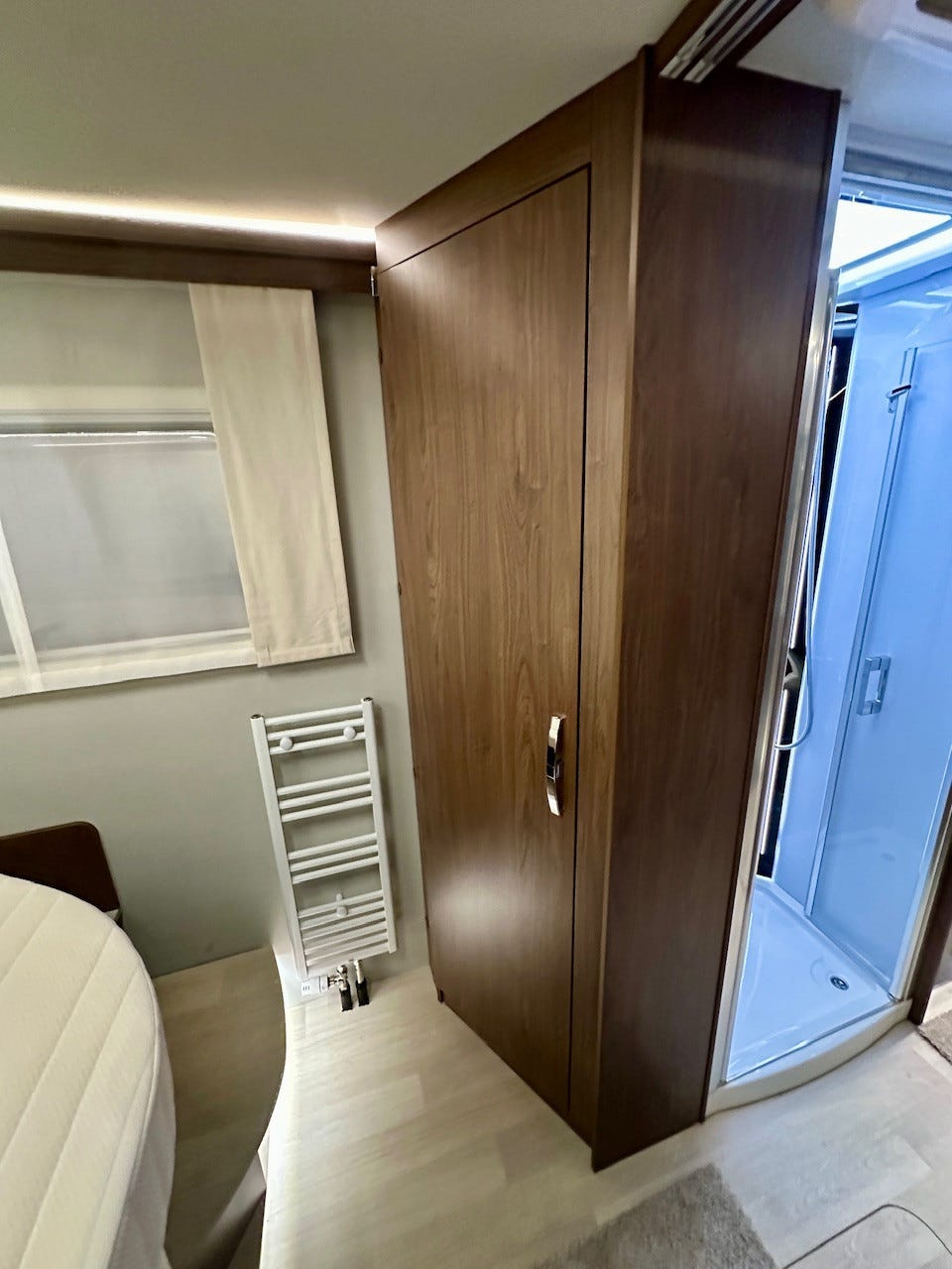 4d0bf73f-83b7-4701-a65c-08e3d1b9ac13