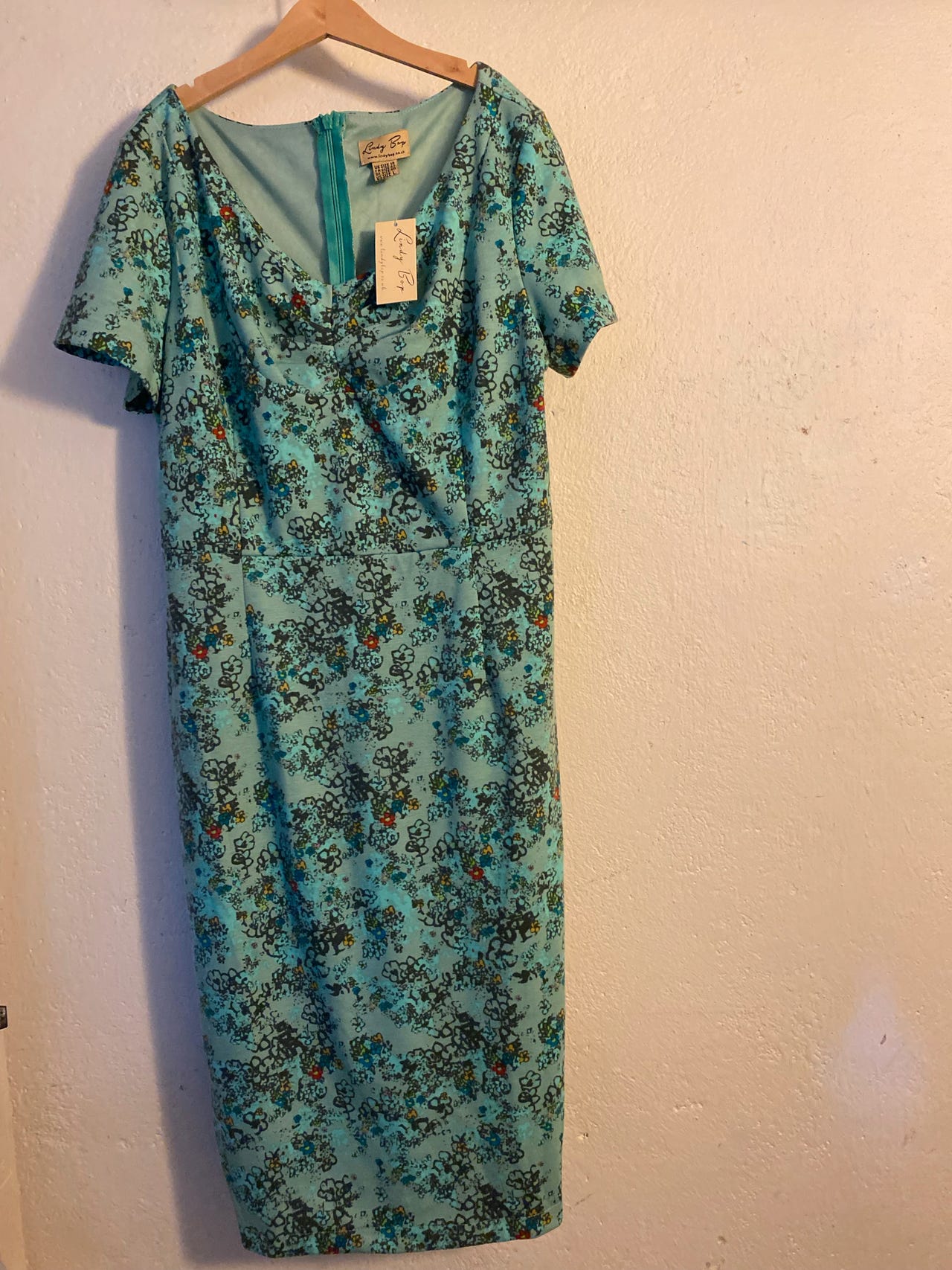 Nydelig kjole fra Lindy Bop! Ny pris! FINN-torget