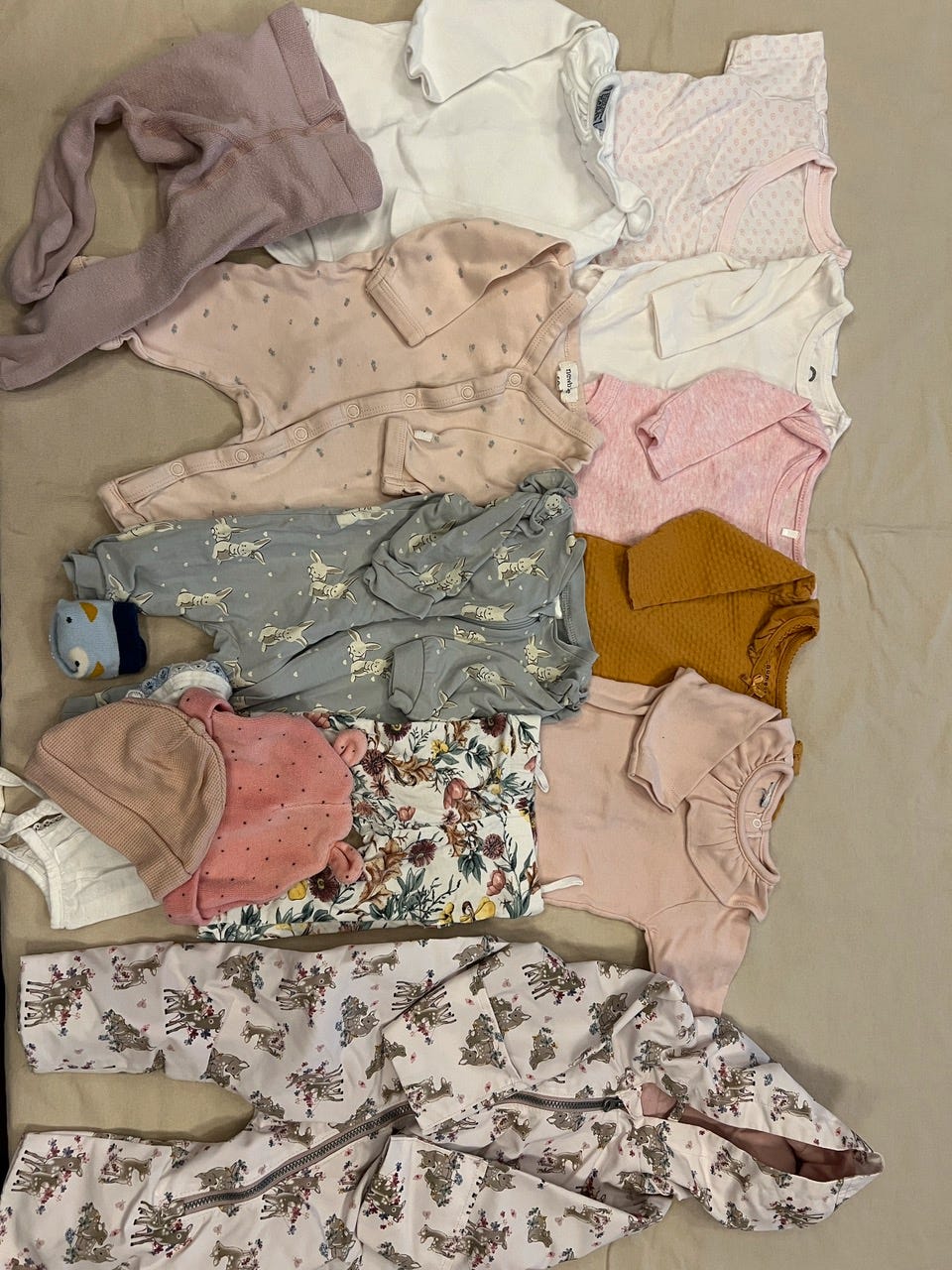 Pent brukt jenteklær i str.50/nyfødt | FINN-torget