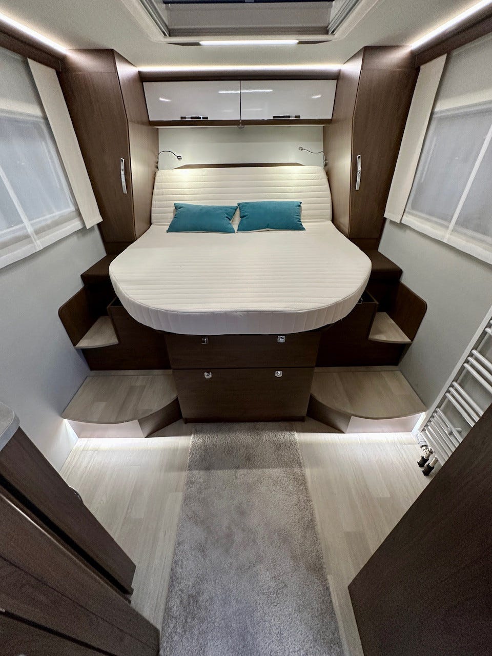 51ef147c-802e-4490-a1c1-7b2149147f00