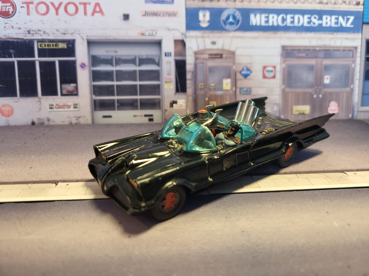 Corgi Toys Batmobile Réf 267 - 1/43 - Miniature Batman Vintage - Occasion