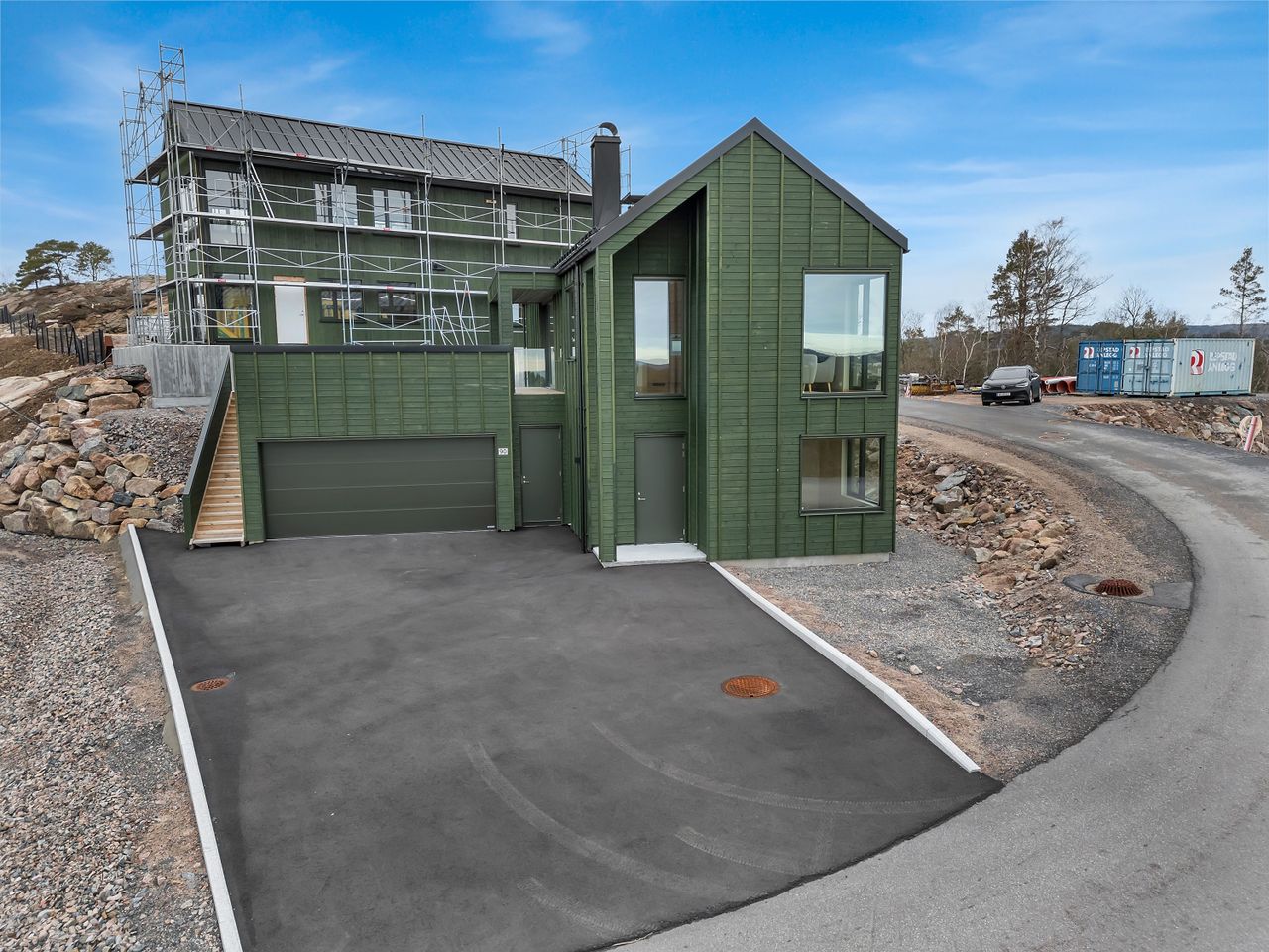 Image #1 Søgne/Åros - Oppgradert og Innflyttingsklar enebolig med dobbel garasje