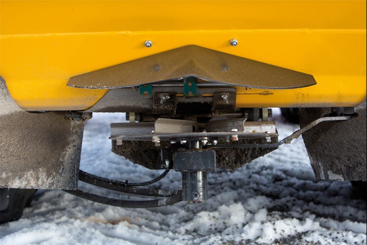 Delar av rostfritt stål
Spridartallriken, de bultade kastvingarna och den hydrauliska skjutluckan är tillverkade av rostfritt stål.