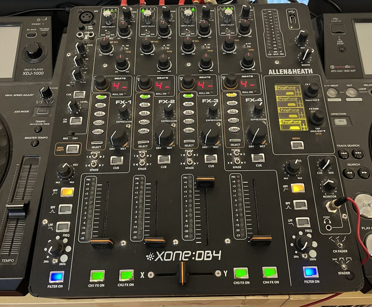 Allen & Heath XONE:DB4 Digital DJ Mixer | FINN-torget