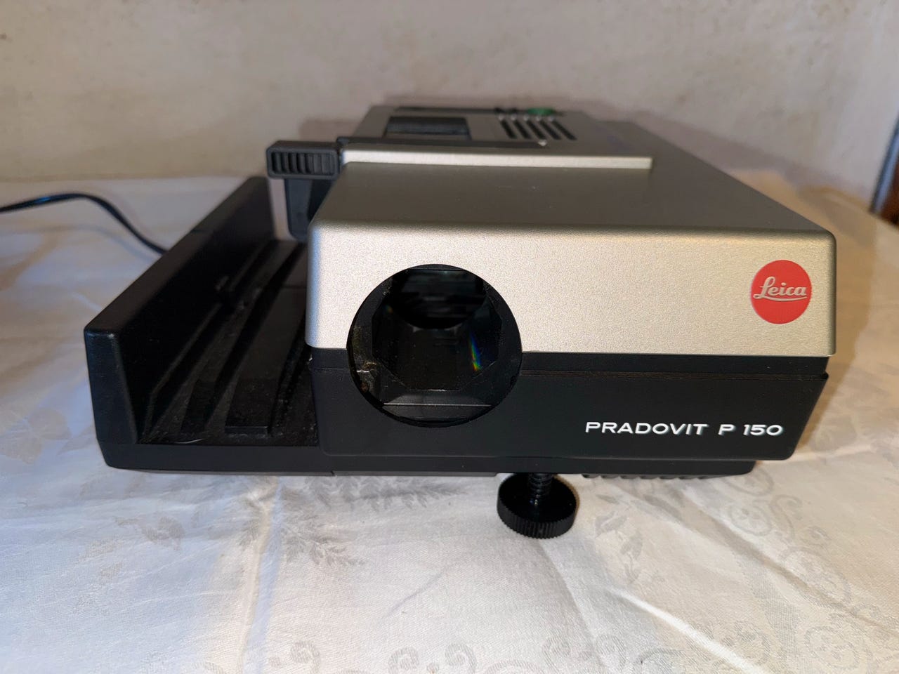 Ampoule 24V 150W Pour Projecteur De Diapositives Leica Pradovit P 150 (1988) - NEUVE