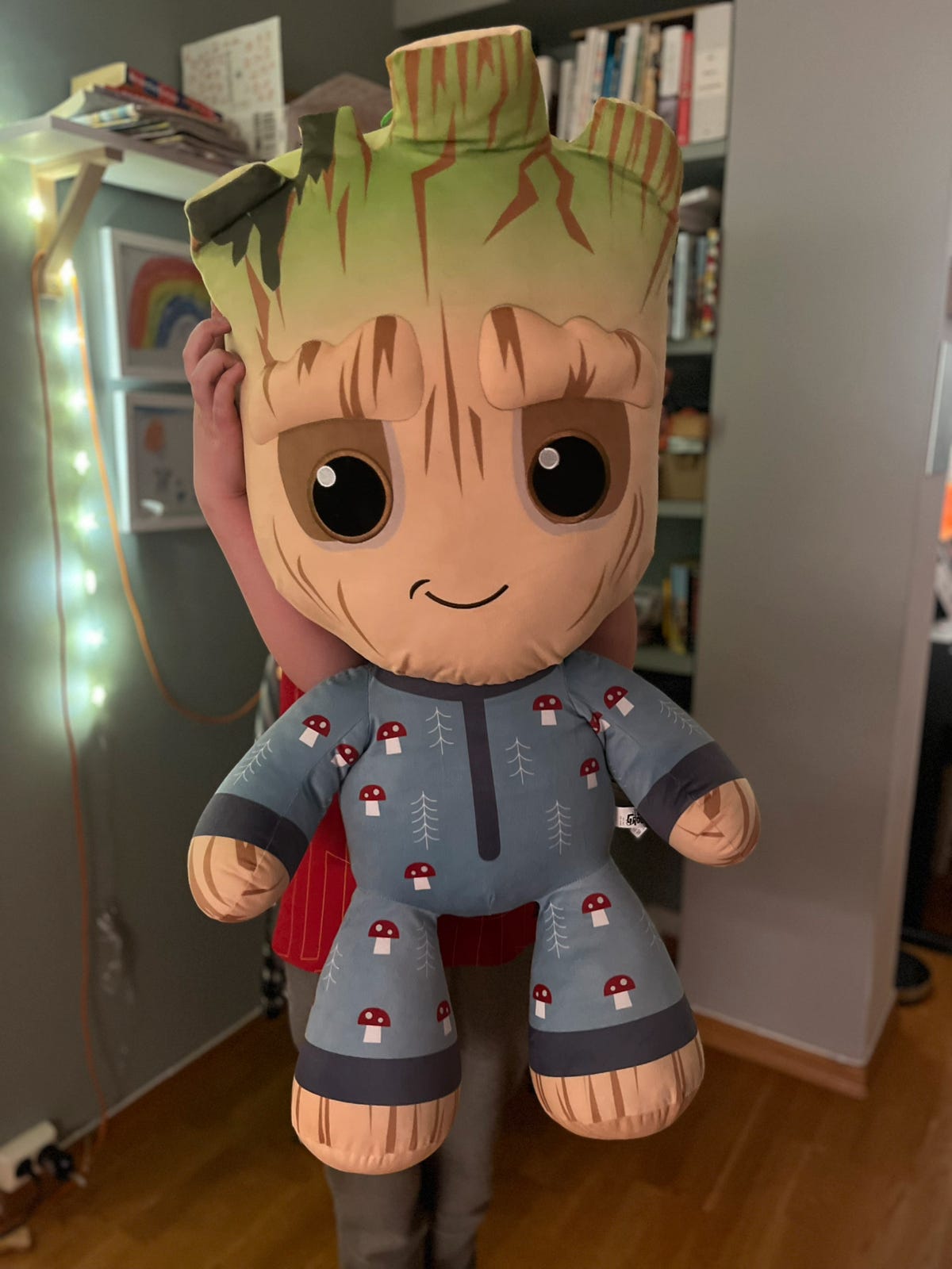 Sjelden, gigantisk I am Groot-figur | FINN-torget