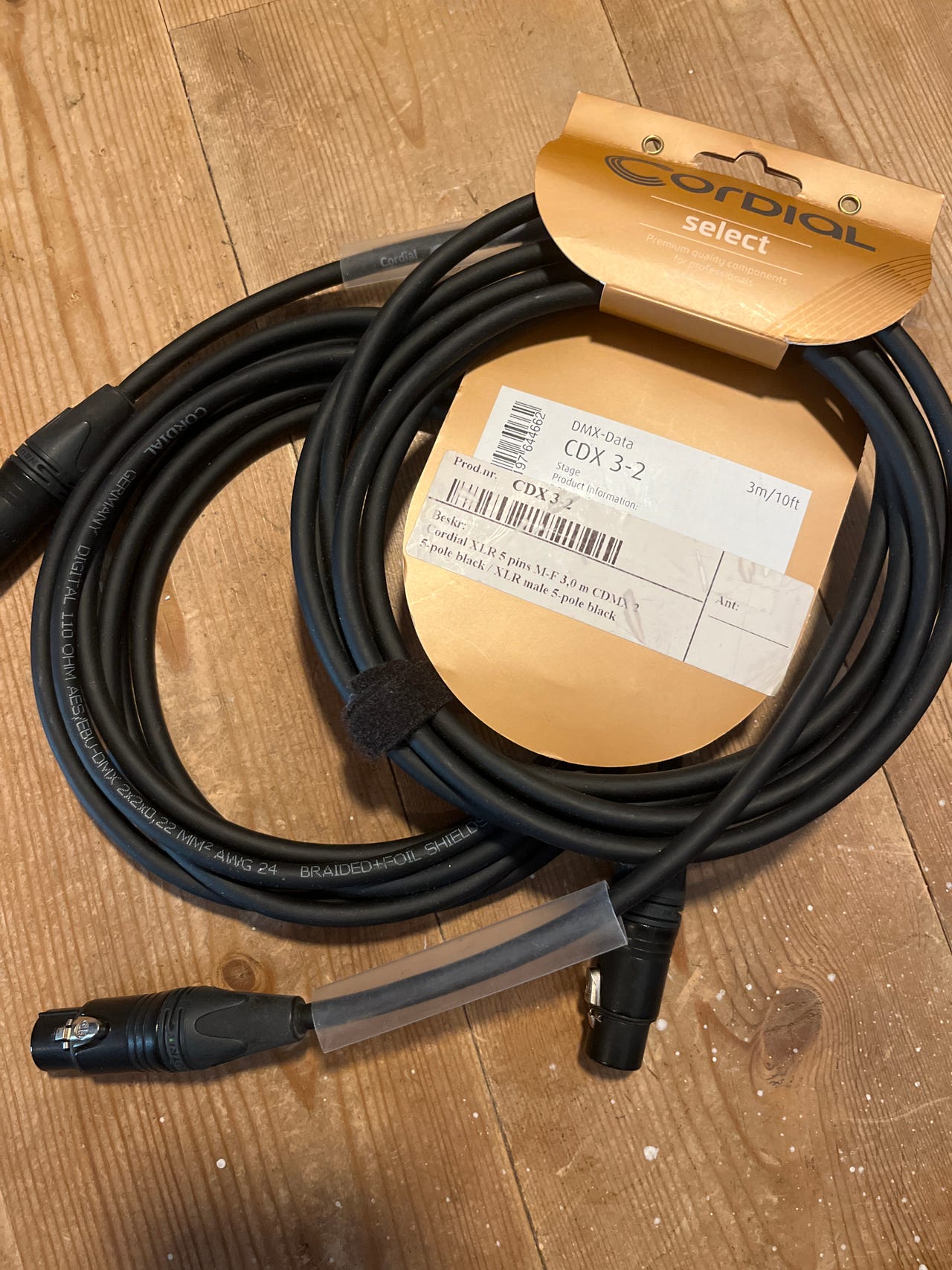 LIUHUANL 12コアアーマードマルチモードパッチコード(3m 3個両方のメス) 12 コア マルチモード アーマード パッチ コード(3m  3pcs LC-LC) 12 コア装甲マルチモード ファイバー光パッチ コード(2m 3pcs both female) 12 コア装甲マルチモード  パッチ コード(3m 3pcs male ... 12 コア マルチモード アーマード パッチ コード(3m 3pcs SC-SC)