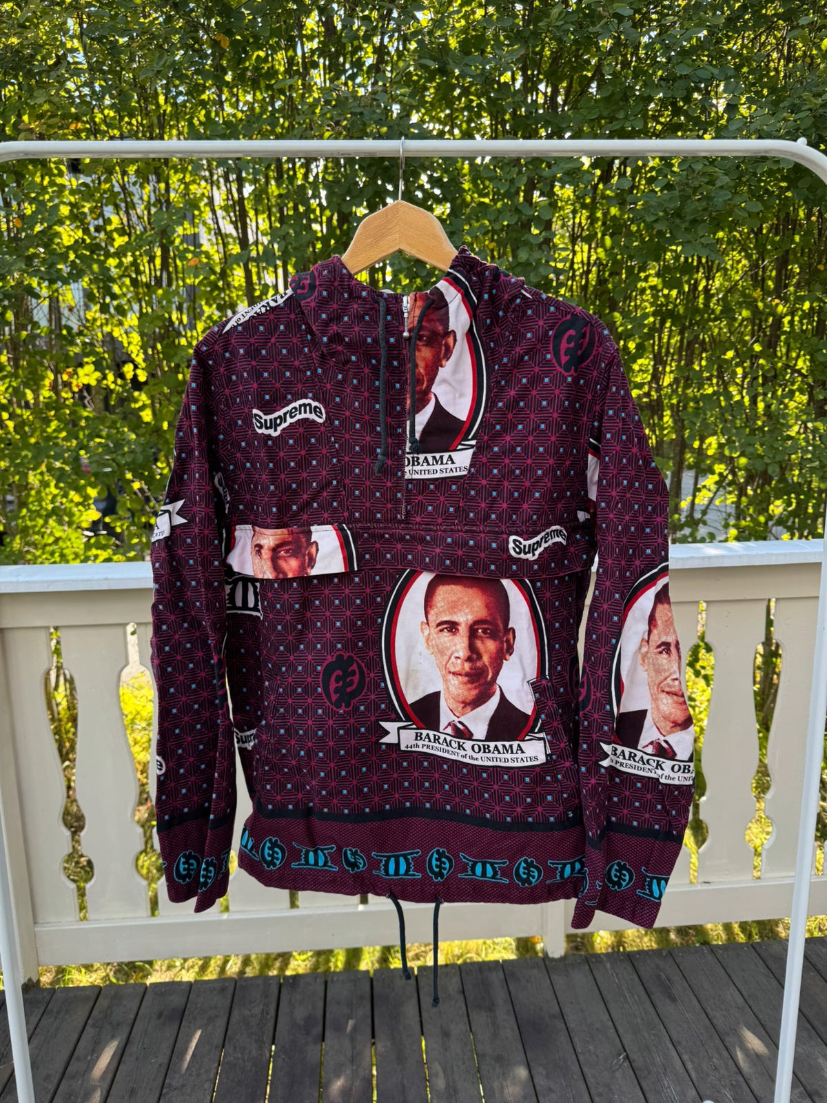 Supreme Obama Anorak (Medium) | FINN-torget