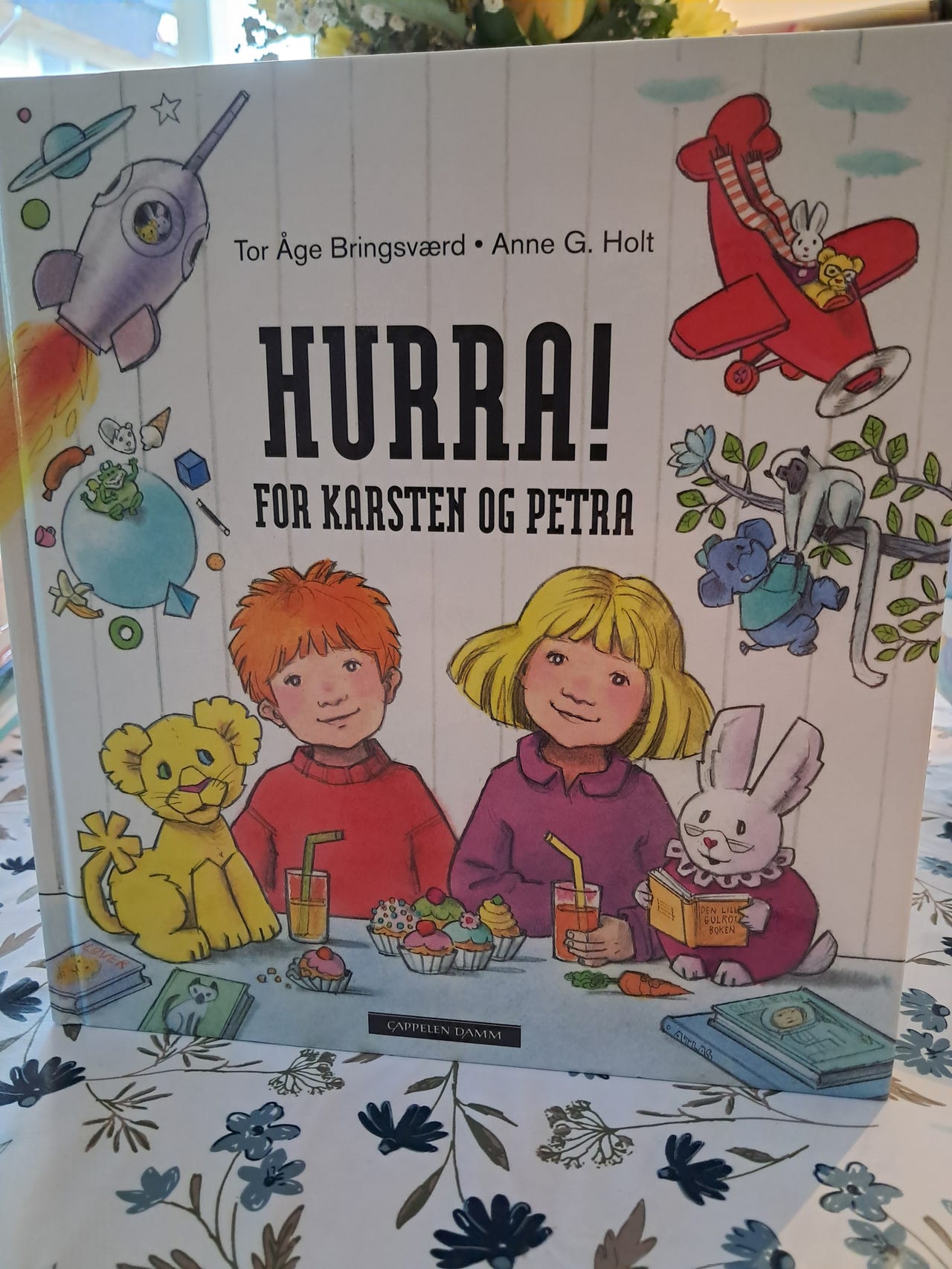 Hurra! for Karsten og Petra. 5 bøker i en | FINN-torget