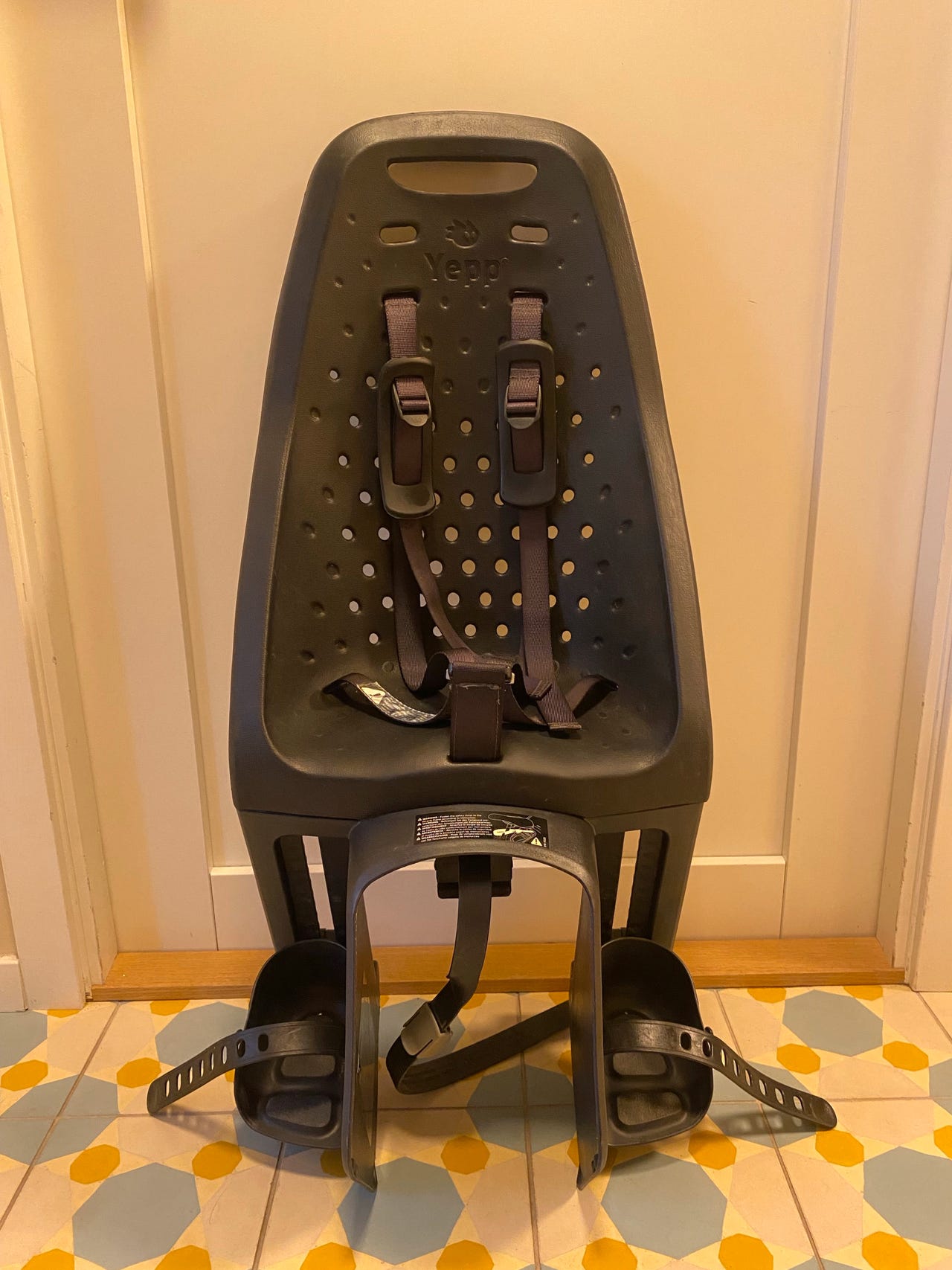 Siège vélo enfant Yepp Maxi Easyfit Thule : Comparateur, Avis