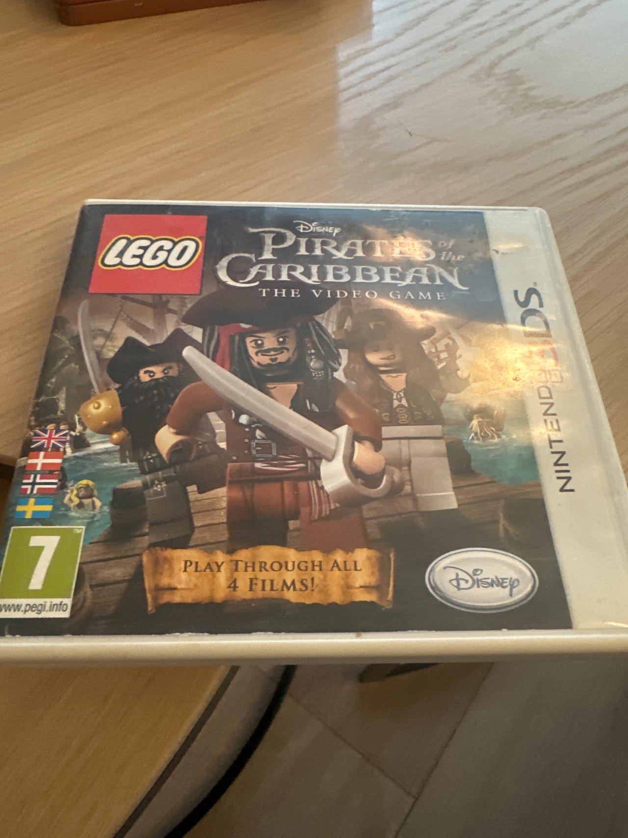 Pirates of the caribbean the video game Lego Nintendo 3ds FINN