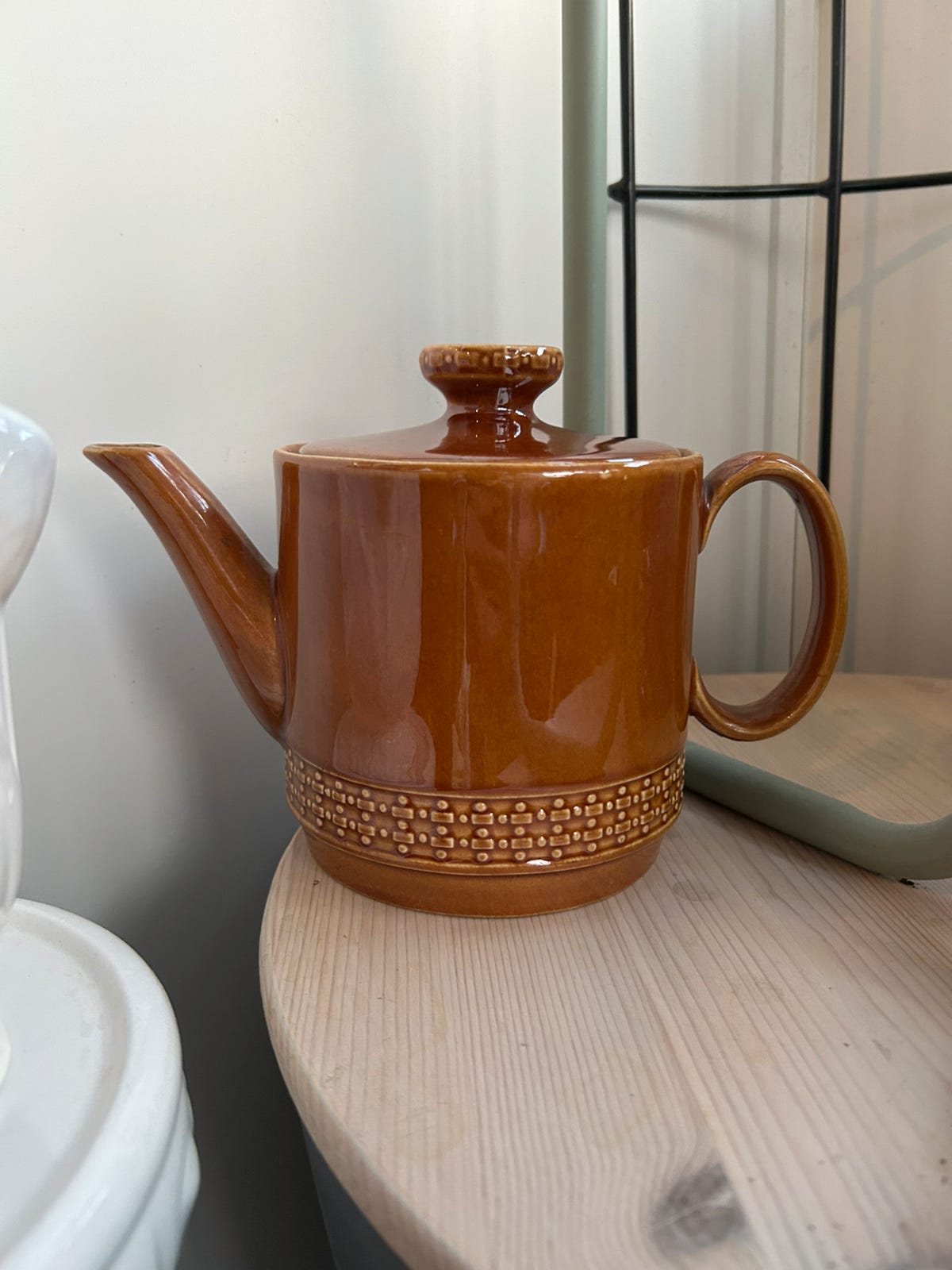 Vintage, eldre Waku feuerfest tekanne i brun/oransje | FINN-torget