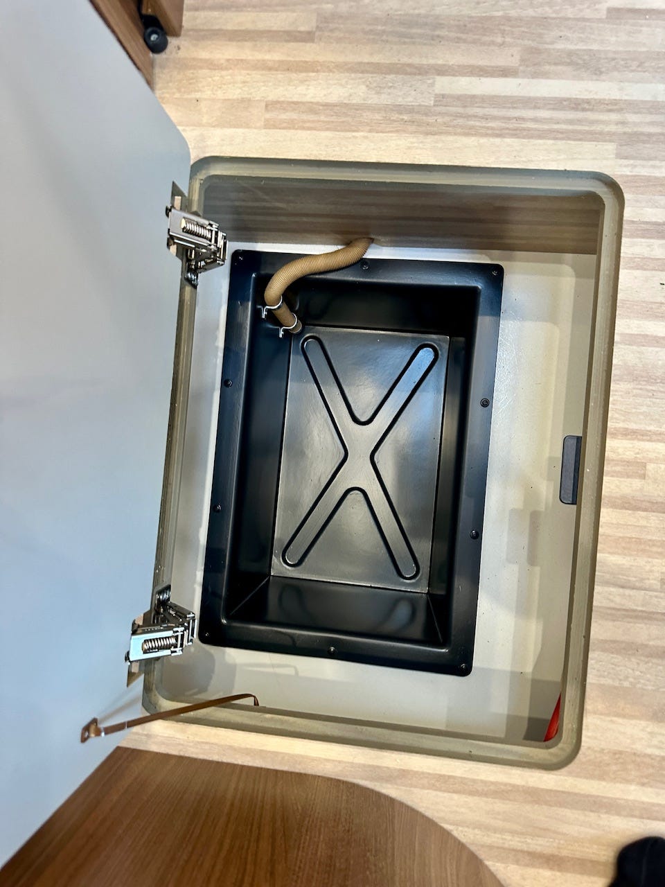 87f31a80-8983-4583-8e7b-780179ac4f34